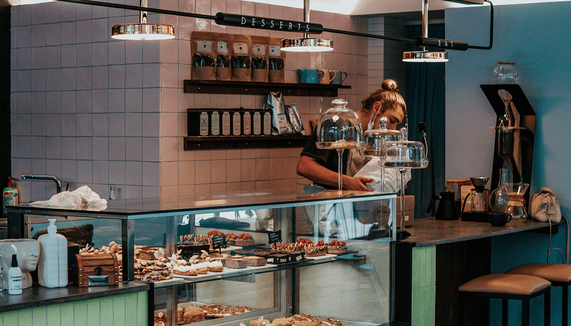 Restaurants & Cafés